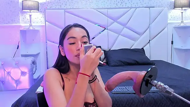 GabbiePrice online show from 10, 4, 2026