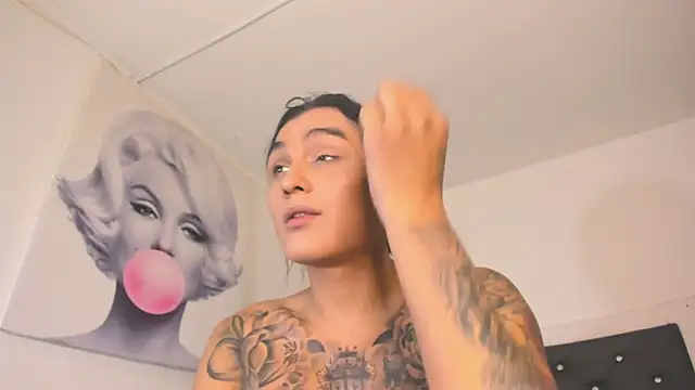 BiancaValentinna online show from 18, 11, 2025