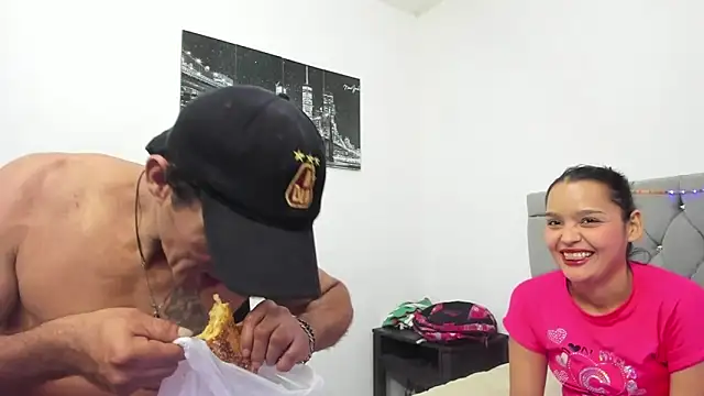 Sofi And Santy online show from 3, 2, 2026