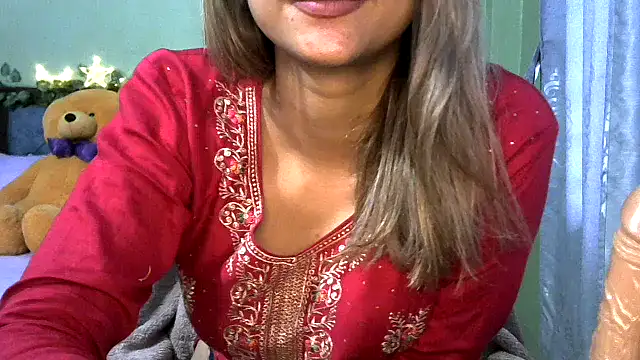 Snapshot of sanskari_girl chatting on 12, 5, 2026 sanskari girl online show from 12, 5, 2026