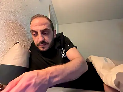 AlexGogo23 online show from 6, 1, 2026