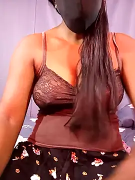 Mishel hot online show from 10, 11, 2025