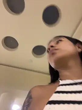 AlyssaRay online show from 16, 2, 2026