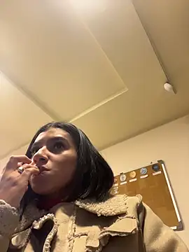 AlyssaRay online show from 6, 3, 2026