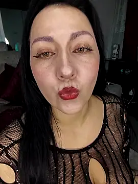 kitten25-hott online show from 14, 10, 2025