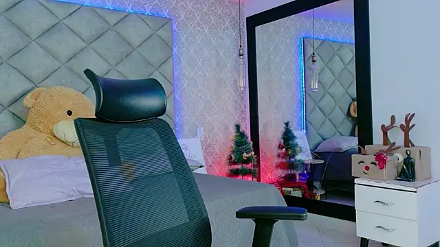 CARO ADAMS1 online show from 11, 1, 2026