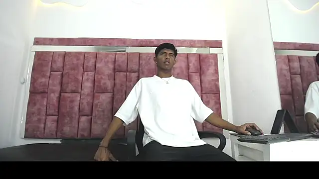 Mick storm online show from 10, 4, 2026