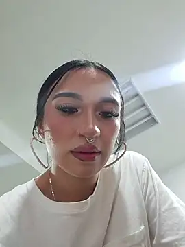 Candy leilaa3 online show from 5, 11, 2025