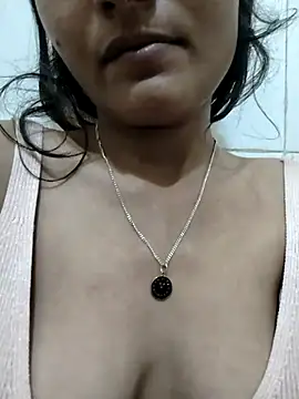 Snapshot of HOTTY_CUTI chatting on 30, 10, 2025 HOTTY CUTI online show from 30, 10, 2025