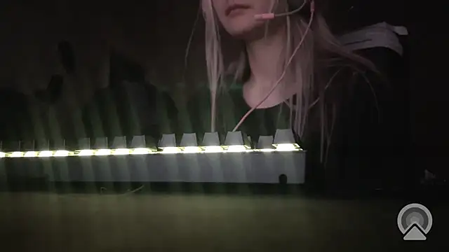 Snapshot of AnnaOlovely chatting on 15, 10, 2025 AnnaOlovely online show from 15, 10, 2025