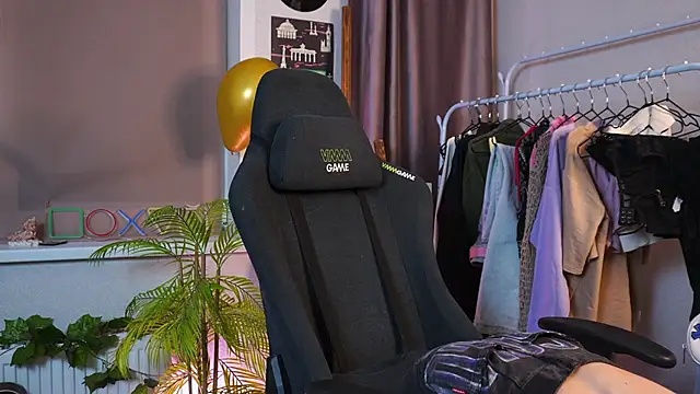 Snapshot of ariyour chatting on 2, 11, 2025 ariyour online show from 2, 11, 2025