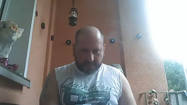 Snapshot of Couplemanxt1986 chatting on 13, 10, 2025 Couplemanxt1986 online show from 13, 10, 2025