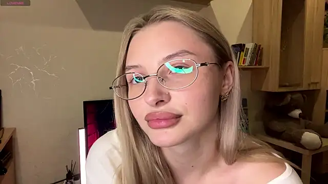 VictoriaMystery online show from 9, 11, 2025