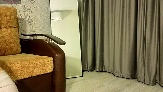 MissPompadure online show from 12, 4, 2026