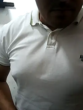 sexyandres 23 online show from 4, 6, 2026
