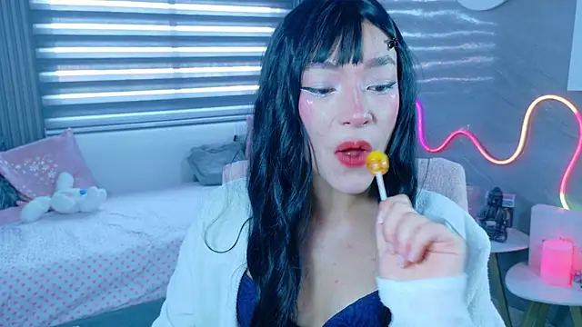 Naaomi cute online show from 16, 10, 2025