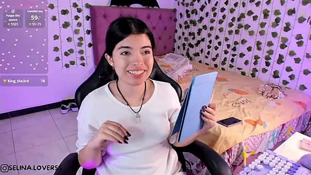 selina lovers  online show from 15, 11, 2025