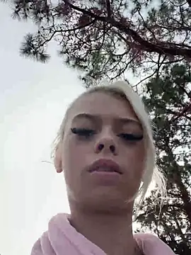 itspinkkk online show from 6, 11, 2025