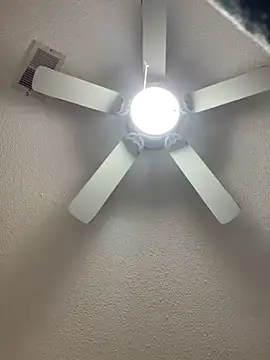 itspinkkk online show from 9, 11, 2025