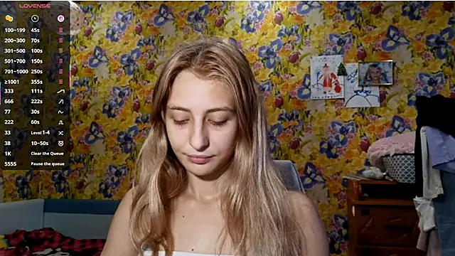 Snapshot of AmeliLia chatting on 25, 10, 2025 AmeliLia online show from 25, 10, 2025