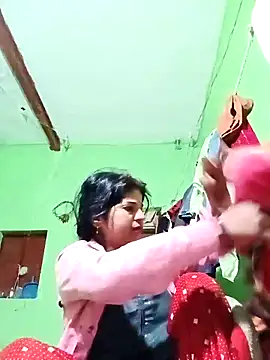 Karishma cute online show from 13, 11, 2025