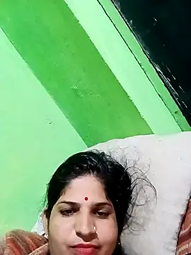 Karishma cute online show from 17, 11, 2025