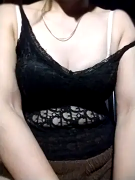 YiyinLy online show from 16, 10, 2025