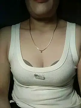 YiyinLy online show from 18, 11, 2025