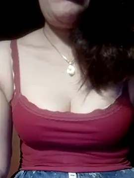 YiyinLy online show from 28, 3, 2026