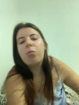 Snapshot of MiraCastellon chatting on 29, 10, 2025 MiraCastellon online show from 29, 10, 2025