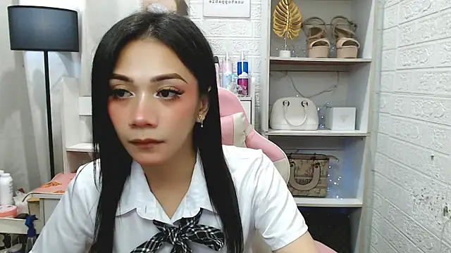 Snapshot of savie_exotict chatting on 13, 10, 2025 savie exotict online show from 13, 10, 2025