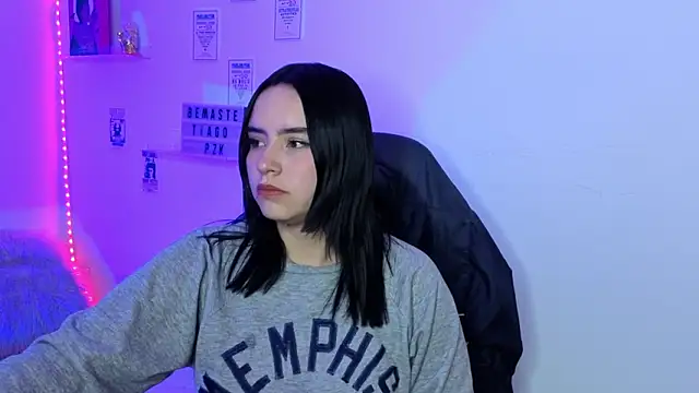 Emily Lindey online show from 6, 3, 2026