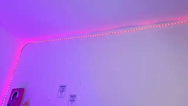 Emily Lindey online show from 21, 3, 2026