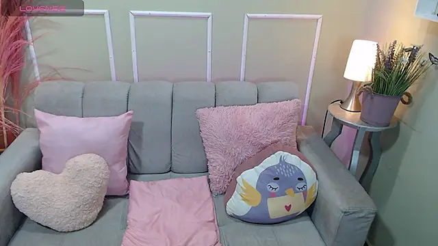 ZharaGag on u online show from 16, 10, 2025