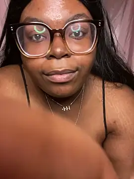 Snapshot of TheChubbySiren chatting on 8, 5, 2026 TheChubbySiren online show from 8, 5, 2026