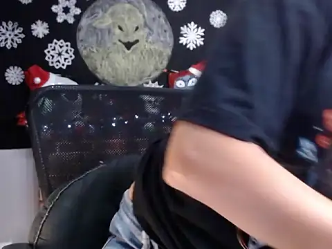 Lucyy Naugthy online show from 26, 11, 2025