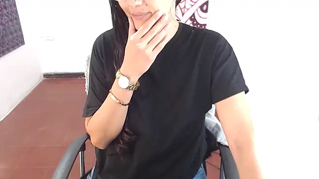 Lucyy Naugthy online show from 31, 3, 2026