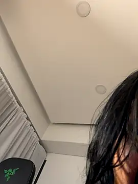 Nahomy cute1 online show from 27, 11, 2025