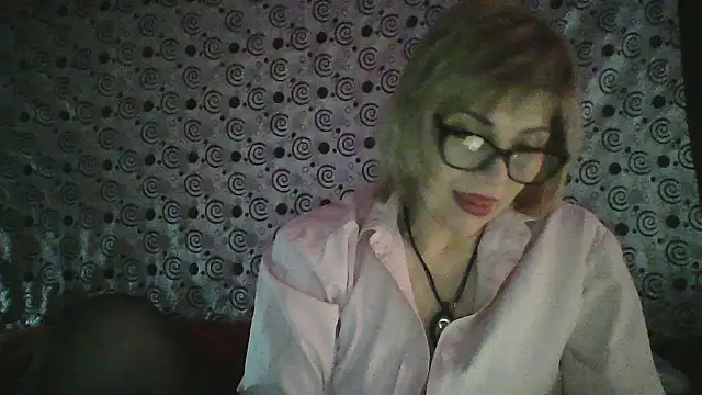 Snapshot of Lia_Ray chatting on 13, 11, 2025 Lia Ray online show from 13, 11, 2025