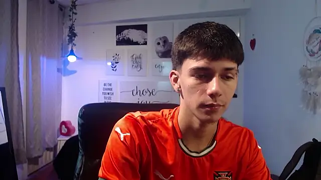 AmethystShadow17 online show from 13, 3, 2026