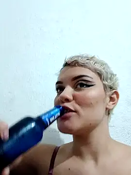 Estela nasx online show from 17, 4, 2026