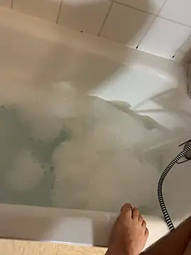 creamydeluxe online show from 9, 1, 2026