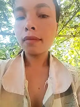 Snapshot of Nguyet2k4 chatting on 18, 10, 2025 Nguyet2k4 online show from 18, 10, 2025