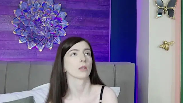 SophieRayss online show from 24, 10, 2025