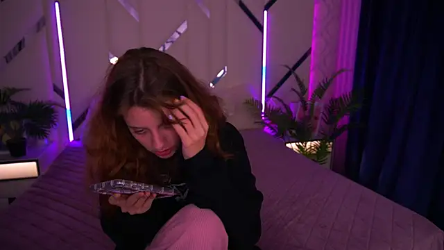 CuteeFoxy online show from 5, 12, 2025