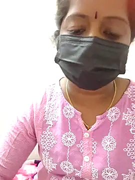 Snapshot of Tamil_Ponnu_Riya chatting on 10, 5, 2026 Tamil Ponnu Riya online show from 10, 5, 2026