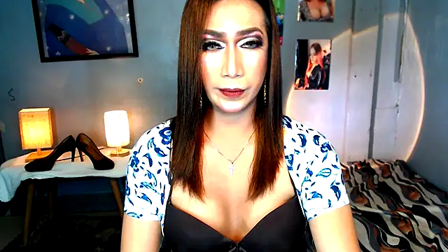 littleredbunny27 online show from 16, 3, 2026