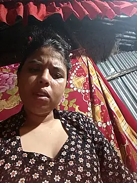 Pori Moni1 online show from 16, 10, 2025