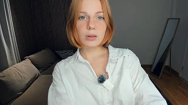 Snapshot of VersUal chatting on 23, 10, 2025 VersUal online show from 23, 10, 2025