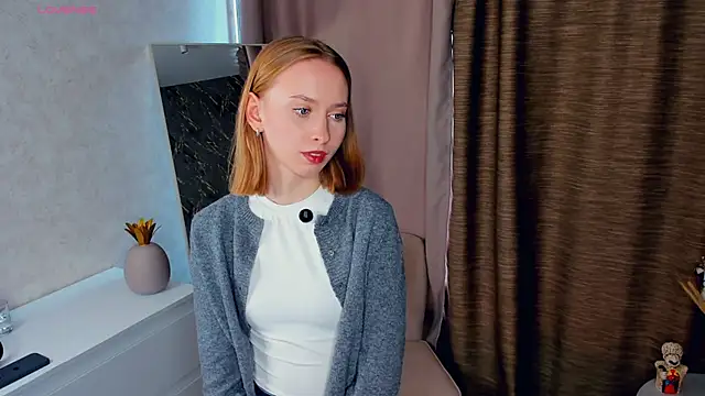Snapshot of BereniceThull chatting on 17, 10, 2025 BereniceThull online show from 17, 10, 2025